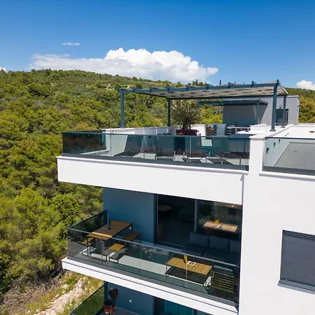 Apartment Penthouse Bluesky
