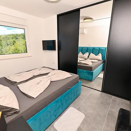 Apartment Penthouse Bluesky Okrug Gornji