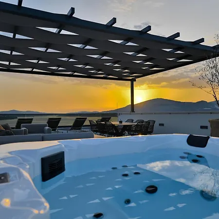 Penthouse Bluesky Apartment *